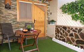 Estudio acogedor, cerca de la playa con piscina.